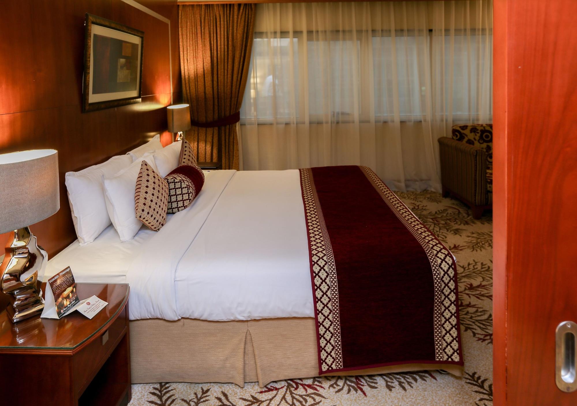 Ramee Royal Hotel Dubai Exterior photo